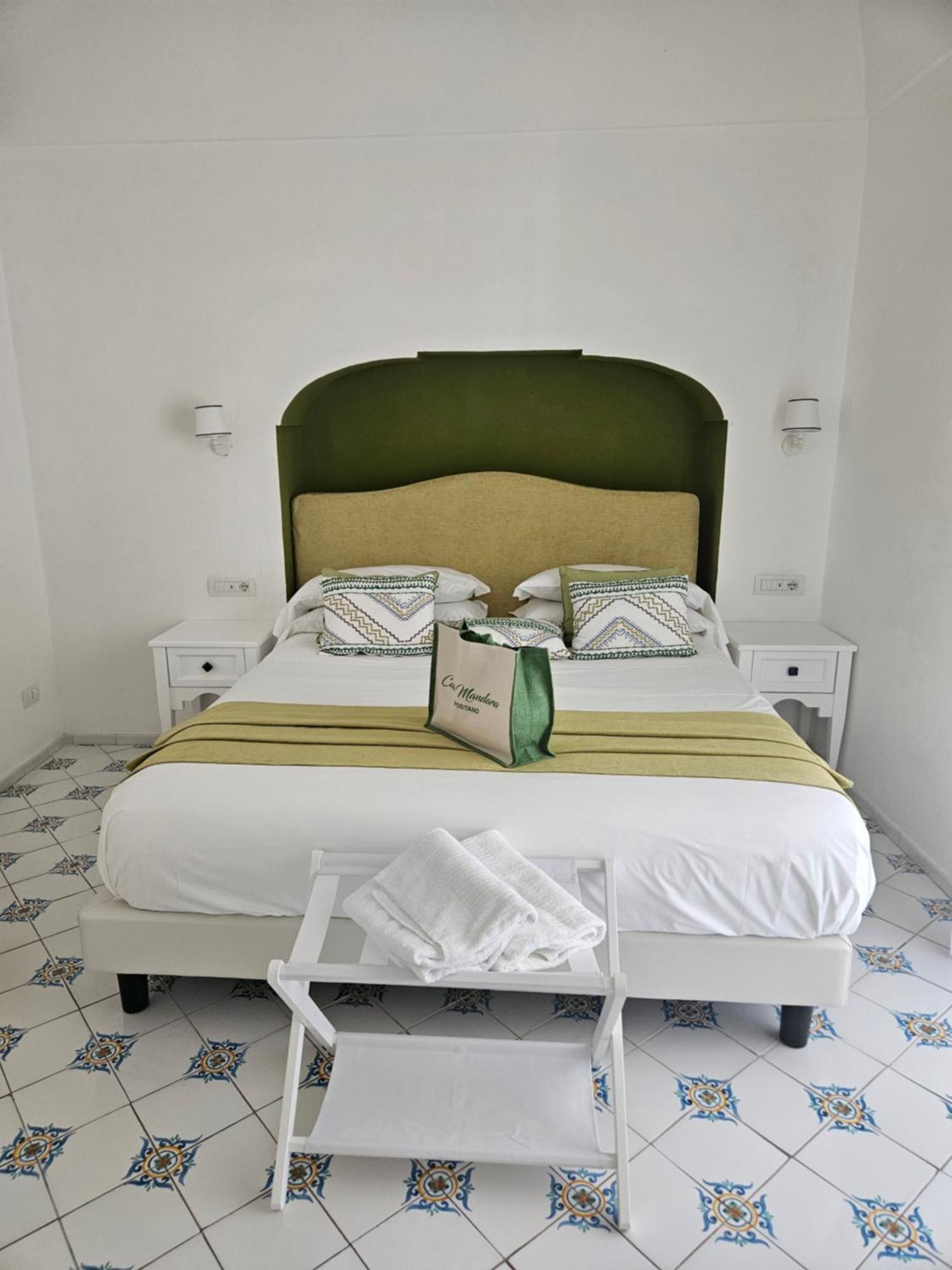 Casa Mandara Bed & Breakfast 2*